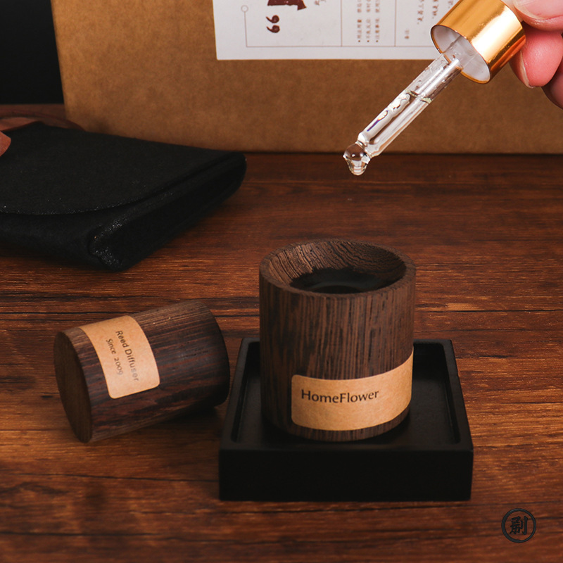 ブラックウォルナットアロマディフューザー – 睡眠、ストレス - Fragrance Home Decor のレビューと価格
